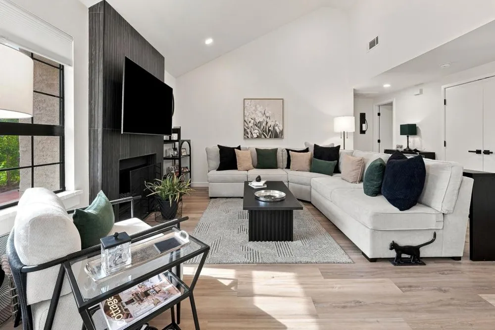 126 Avellino Circle Palm Desert, CA 92211