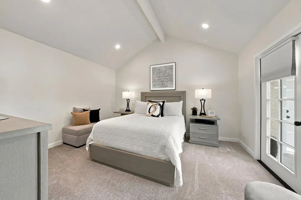 126 Avellino Circle Palm Desert, CA 92211