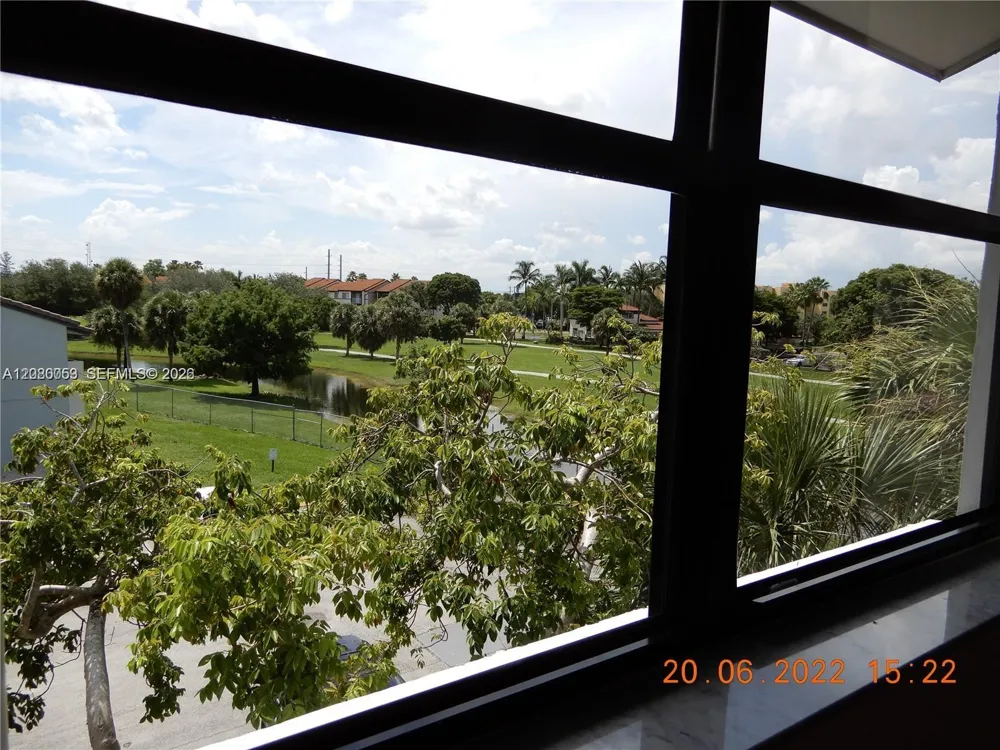 7175 NW 179th St #307 Hialeah, FL 33015