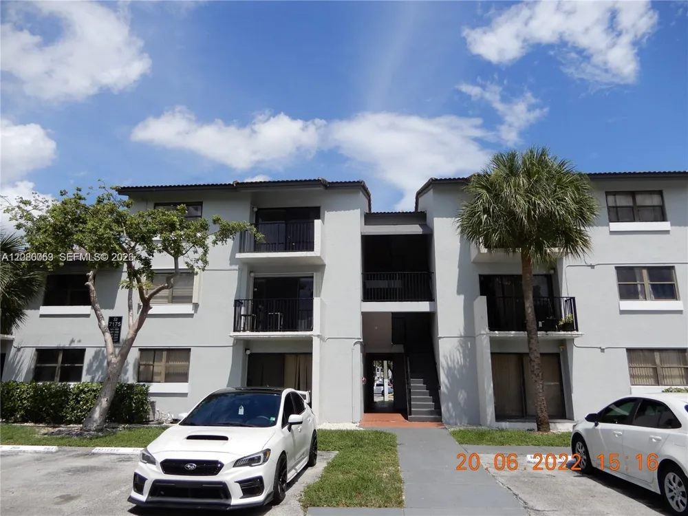 7175 NW 179th St #307 Hialeah, FL 33015