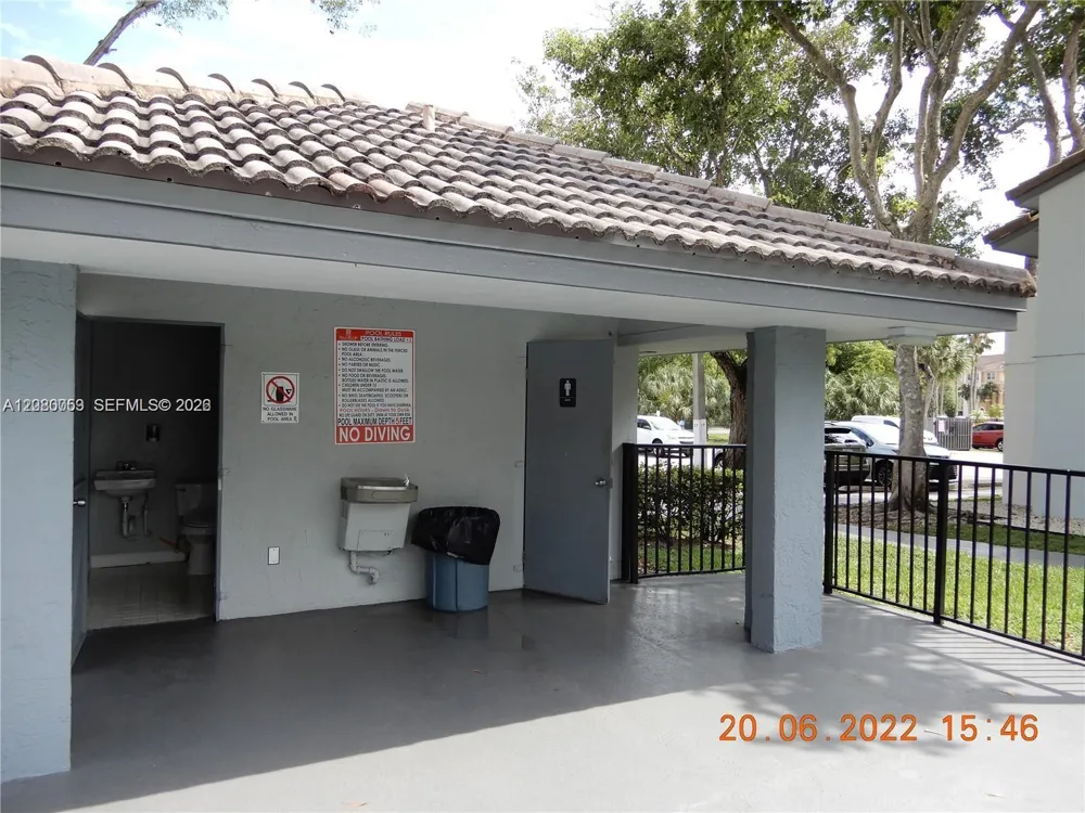 7175 NW 179th St #307 Hialeah, FL 33015