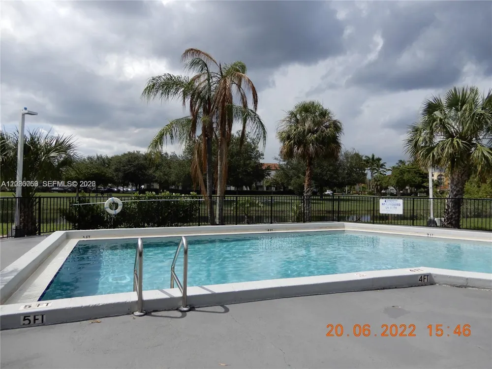 7175 NW 179th St #307 Hialeah, FL 33015