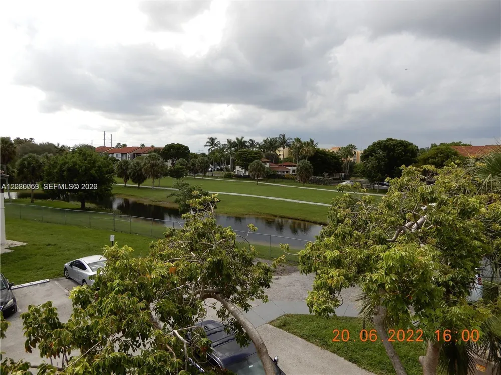 7175 NW 179th St #307 Hialeah, FL 33015