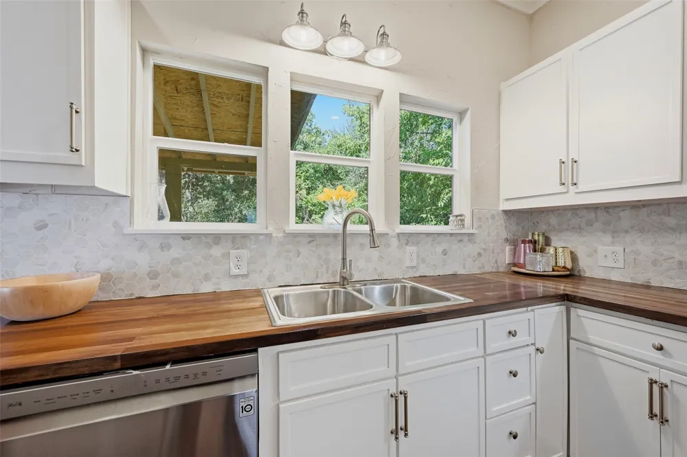 512 S Elm Street Sherman, TX 75090