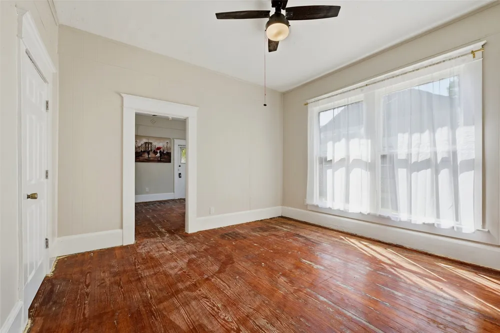512 S Elm Street Sherman, TX 75090
