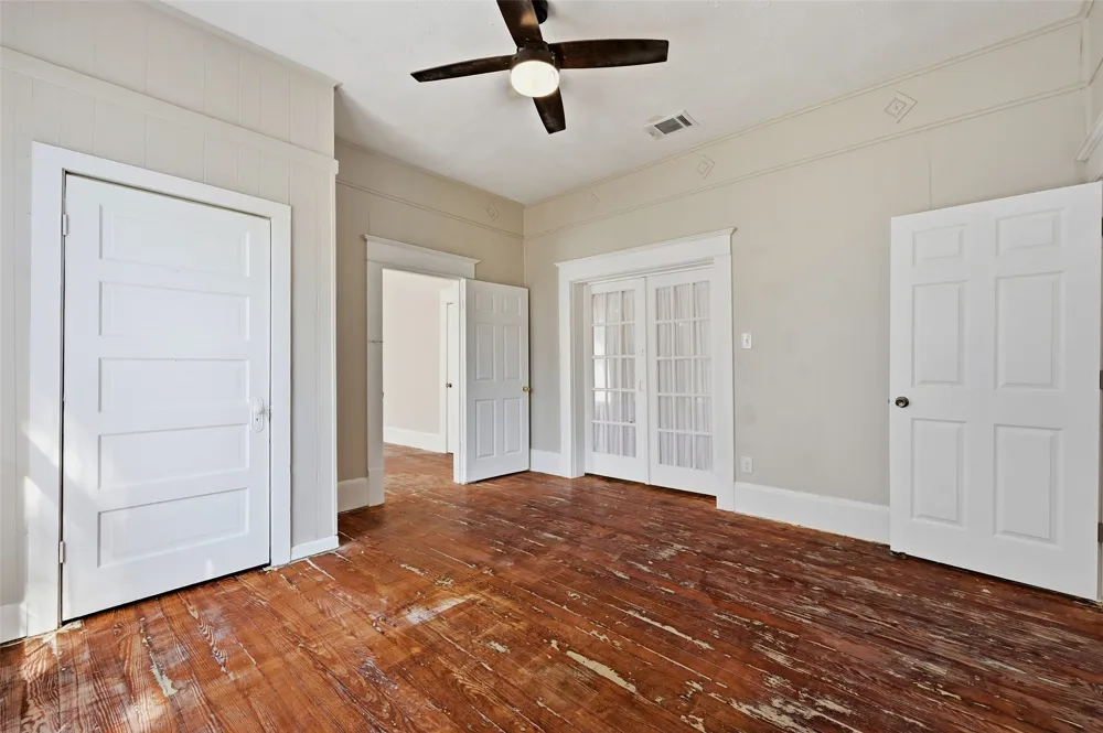 512 S Elm Street Sherman, TX 75090