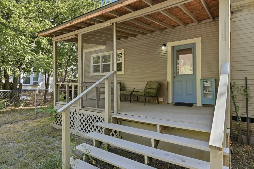 512 S Elm Street Sherman, TX 75090