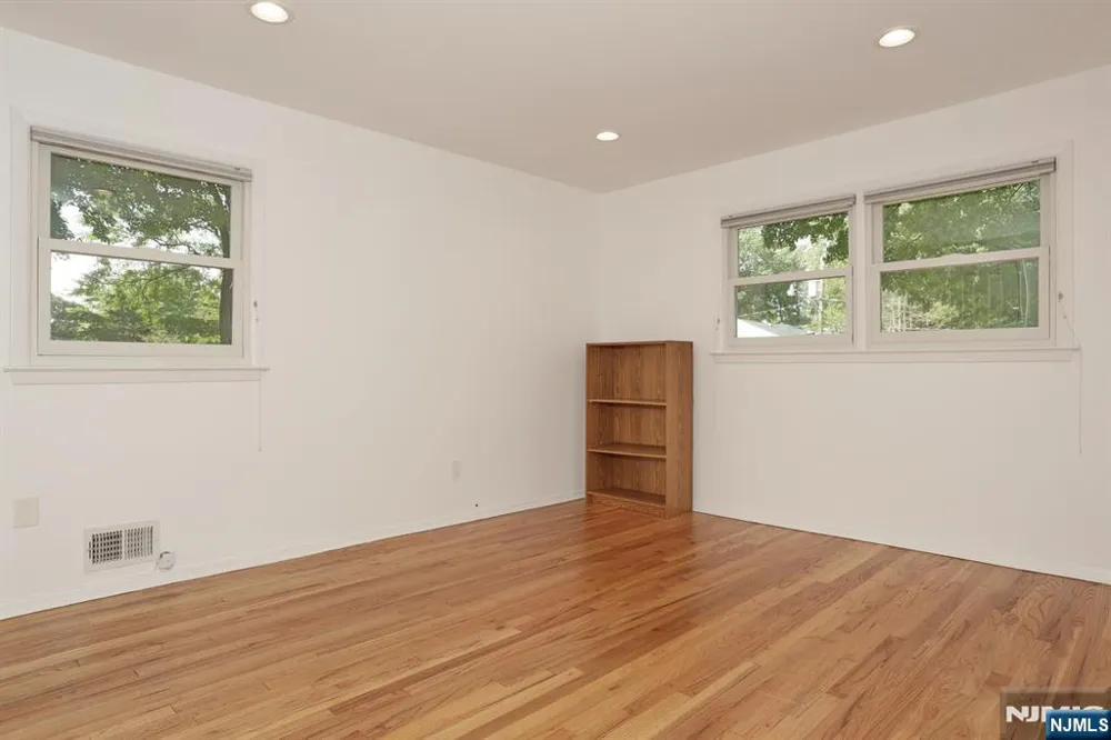253 Jeffer Street Ridgewood, NJ 07450