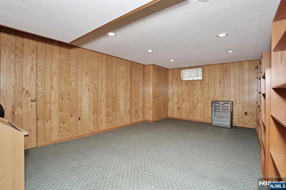 253 Jeffer Street Ridgewood, NJ 07450