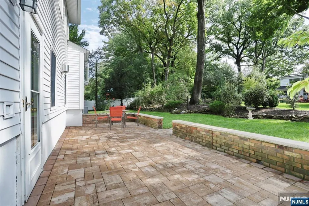 253 Jeffer Street Ridgewood, NJ 07450