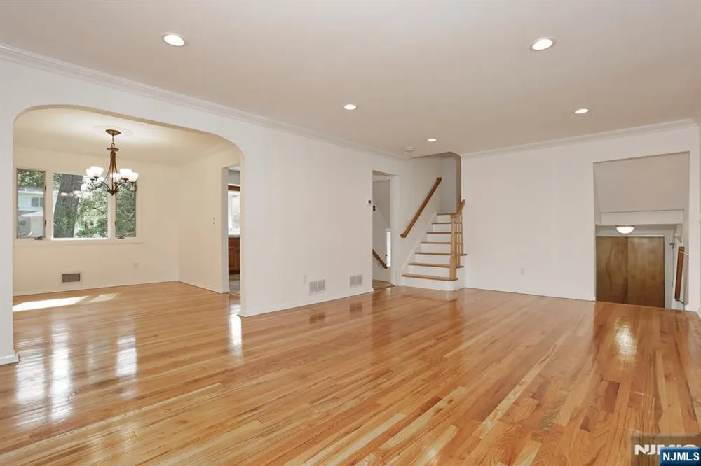 253 Jeffer Street Ridgewood, NJ 07450