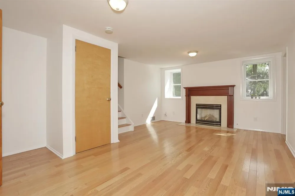 253 Jeffer Street Ridgewood, NJ 07450