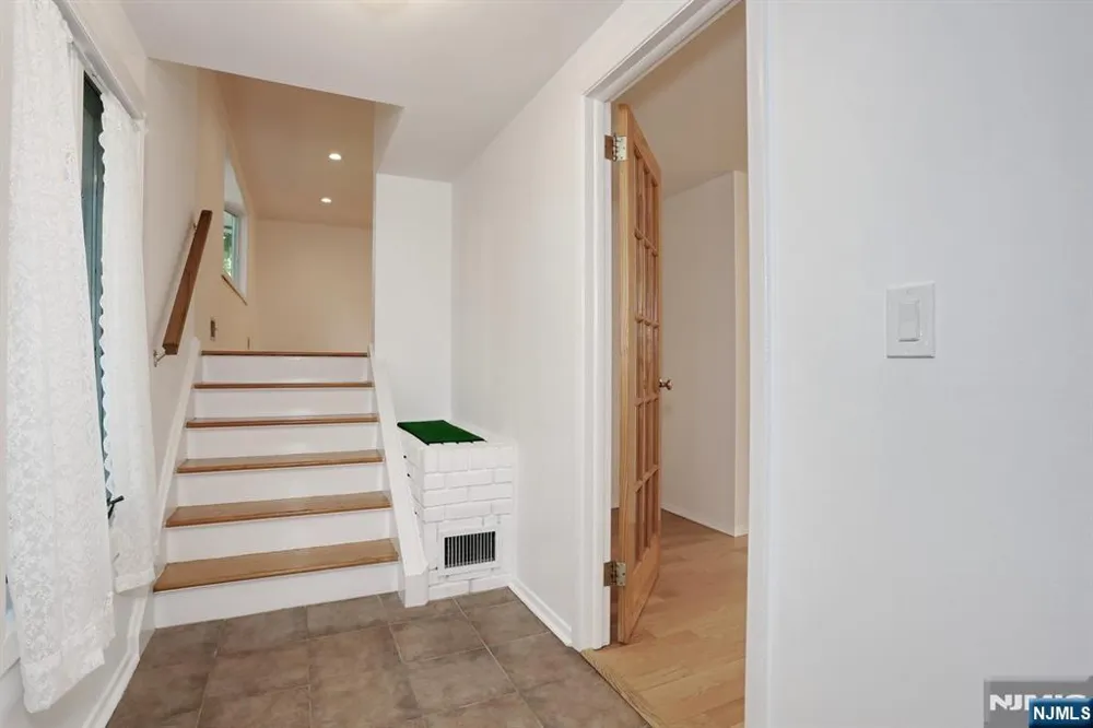 253 Jeffer Street Ridgewood, NJ 07450