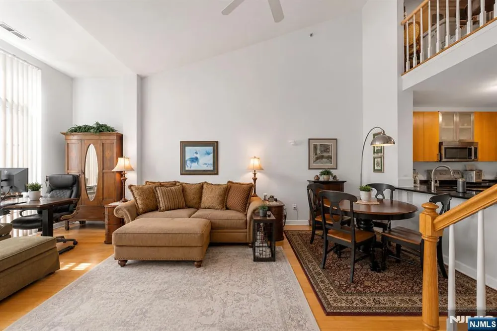 26 Ave At Port Imperial 424 West New York, NJ 07093