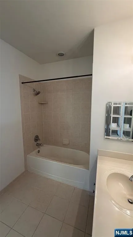 2411 Ramapo Court Riverdaleugh, NJ 07457