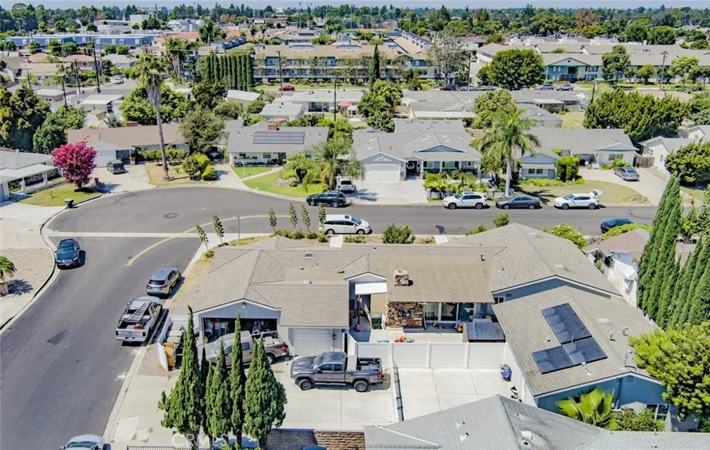 12582 Safford Garden Grove, CA 92840