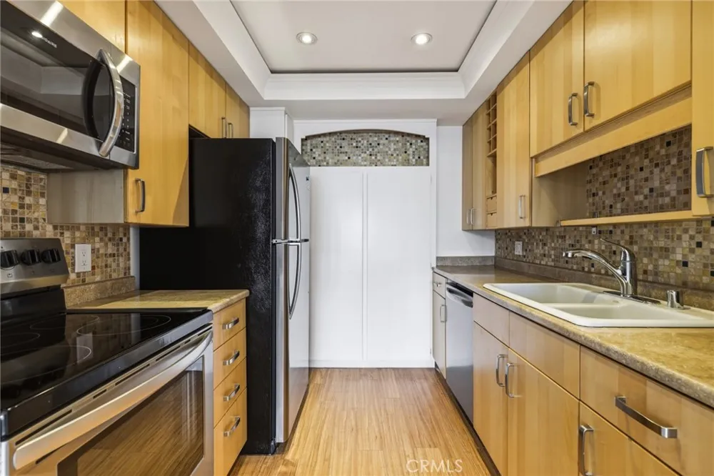 12720 Burbank Boulevard #205 Valley Village, CA 91607