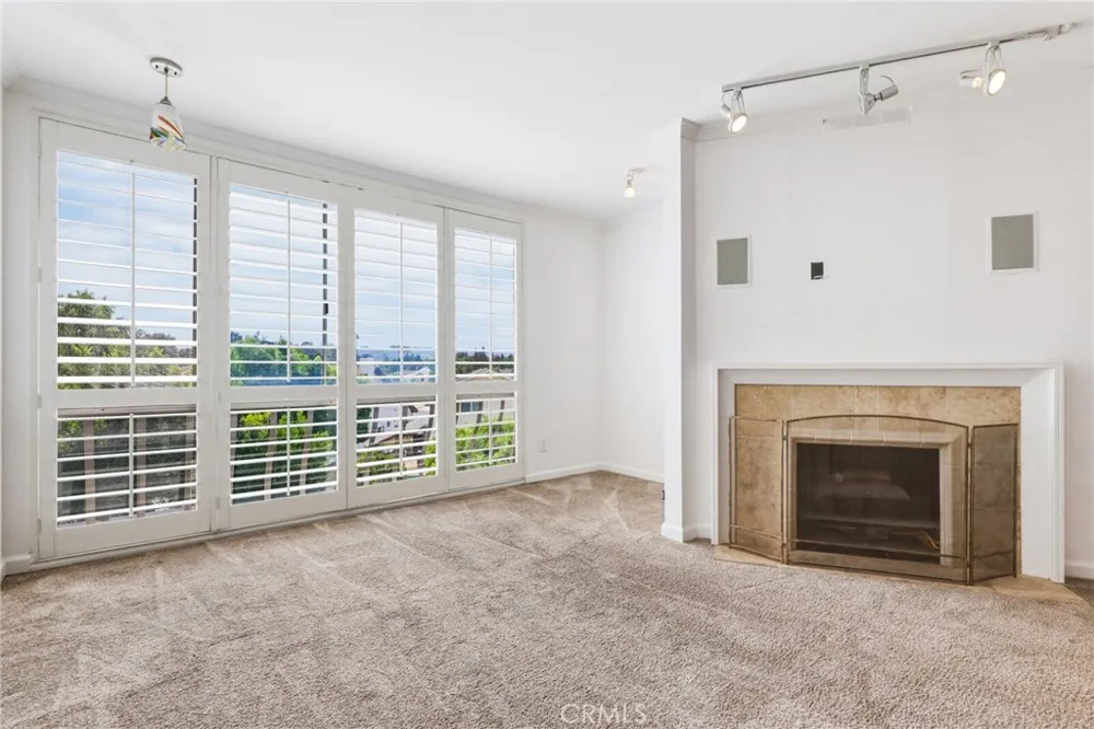 12720 Burbank Boulevard #205 Valley Village, CA 91607