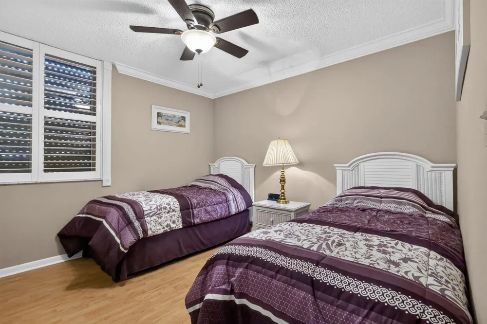 103 Half Moon Circle #H1 Hypoluxo, FL 33462