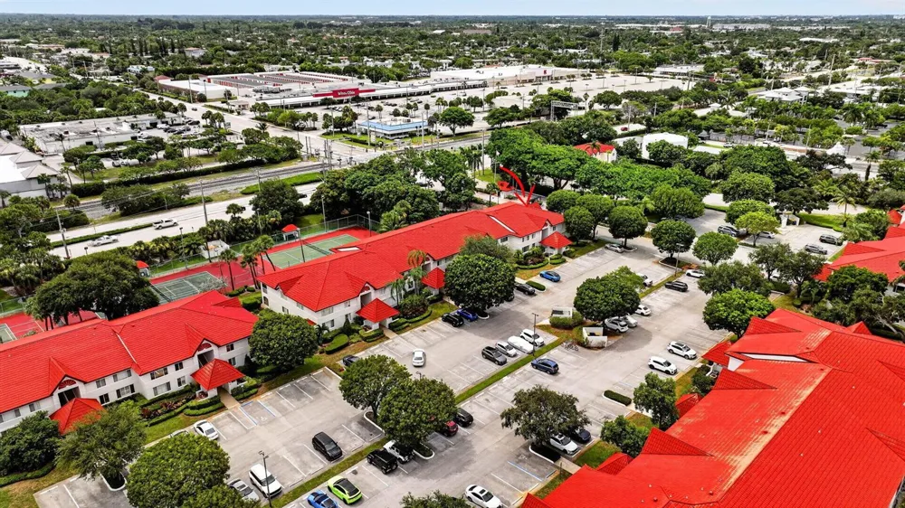 103 Half Moon Circle #H1 Hypoluxo, FL 33462