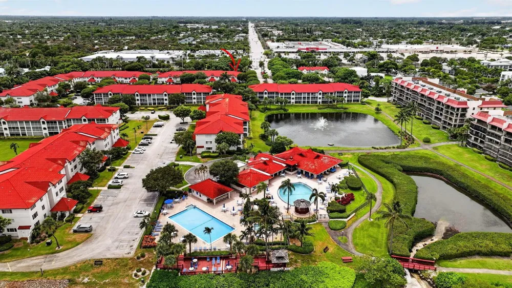 103 Half Moon Circle #H1 Hypoluxo, FL 33462