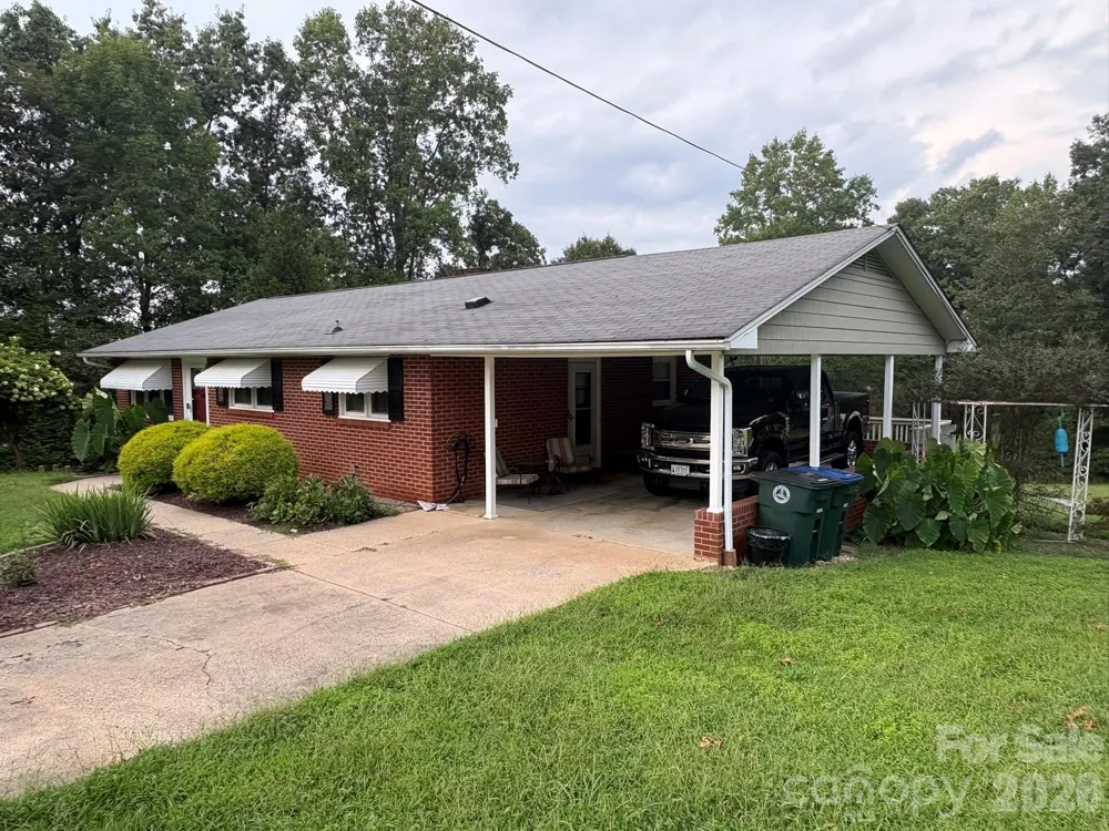 730 Harris Avenue NW Valdese, NC 28690