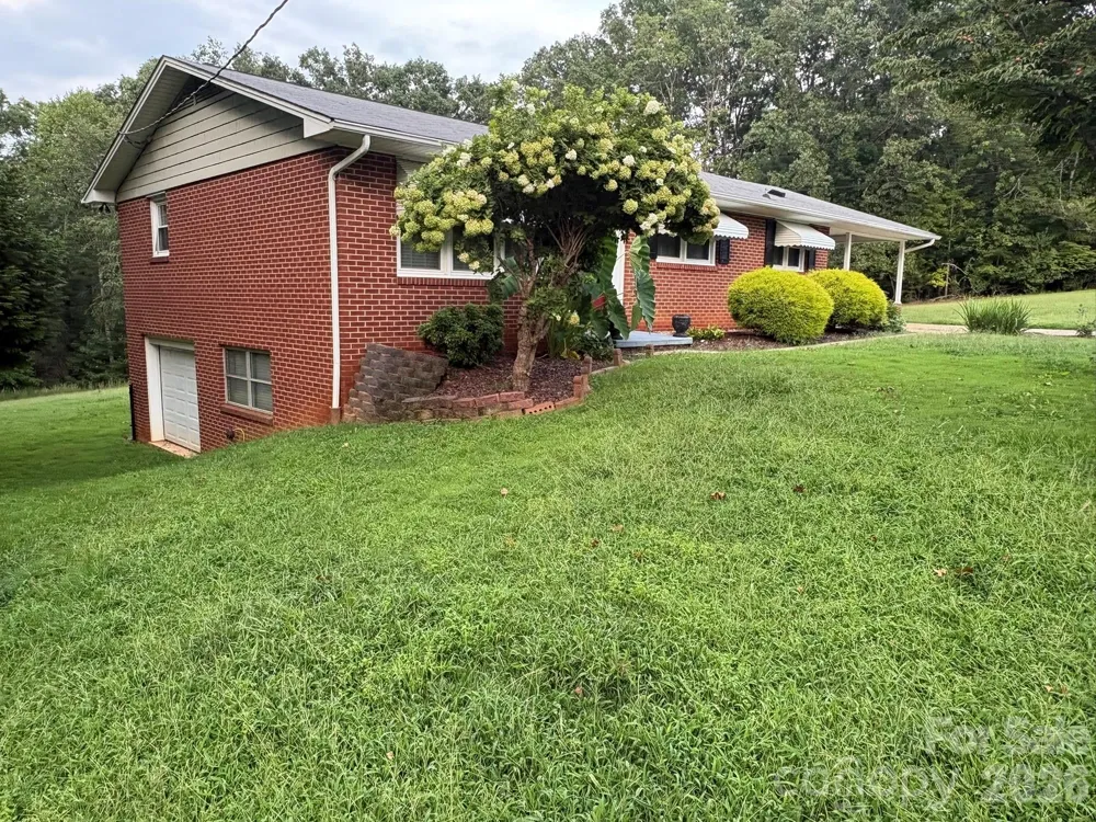 730 Harris Avenue NW Valdese, NC 28690