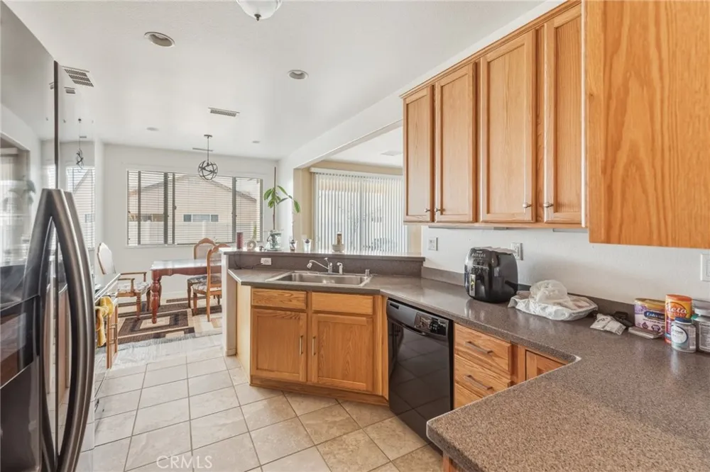 11748 Galewood Adelanto, CA 92301