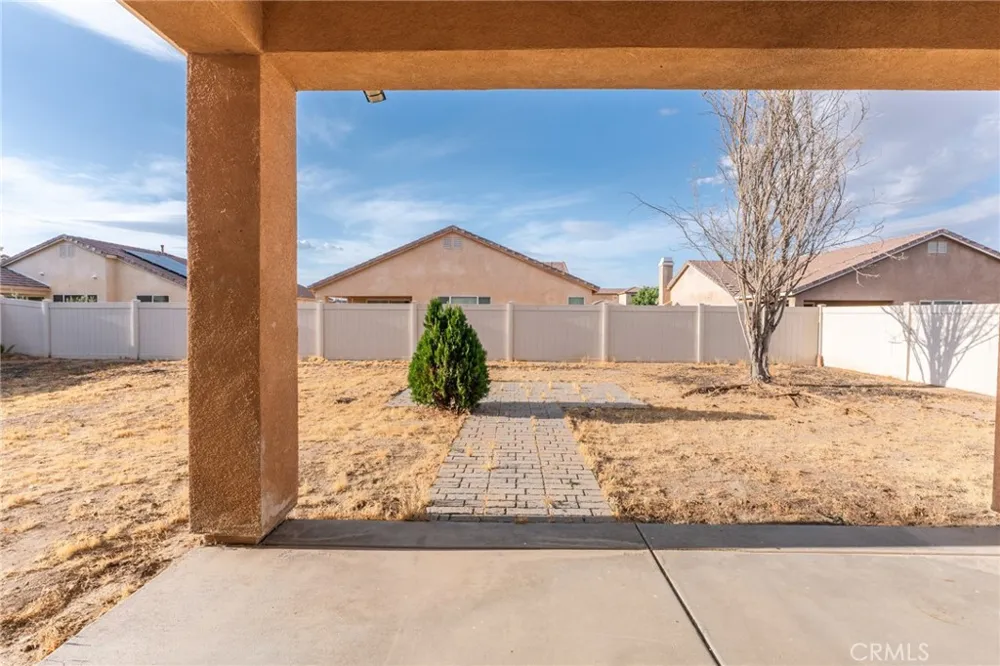 11748 Galewood Adelanto, CA 92301