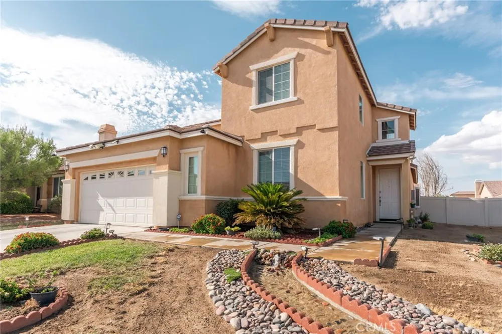 11748 Galewood Adelanto, CA 92301