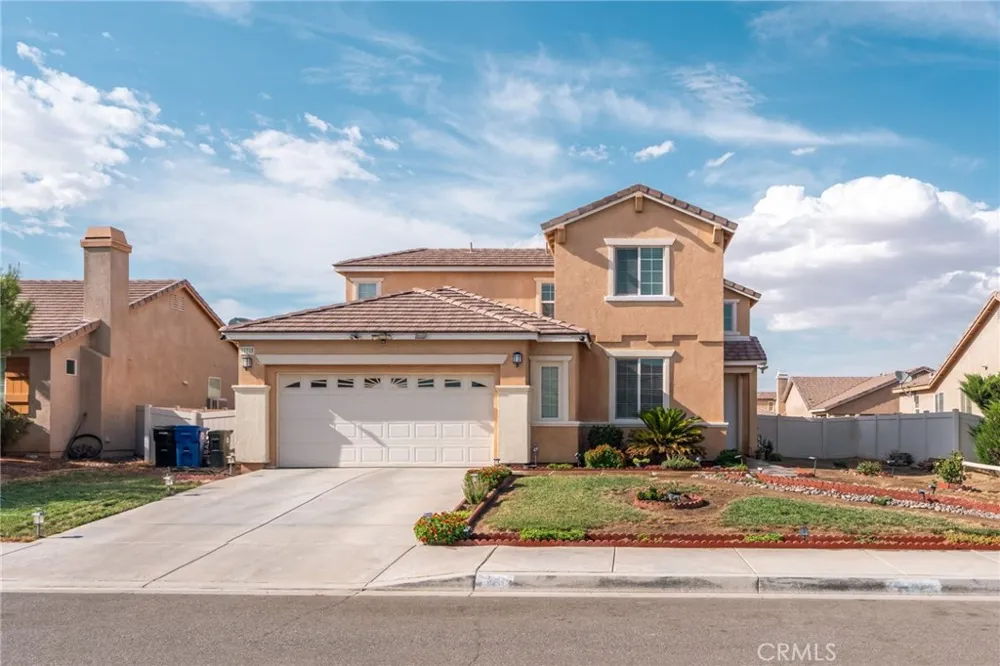 11748 Galewood Adelanto, CA 92301