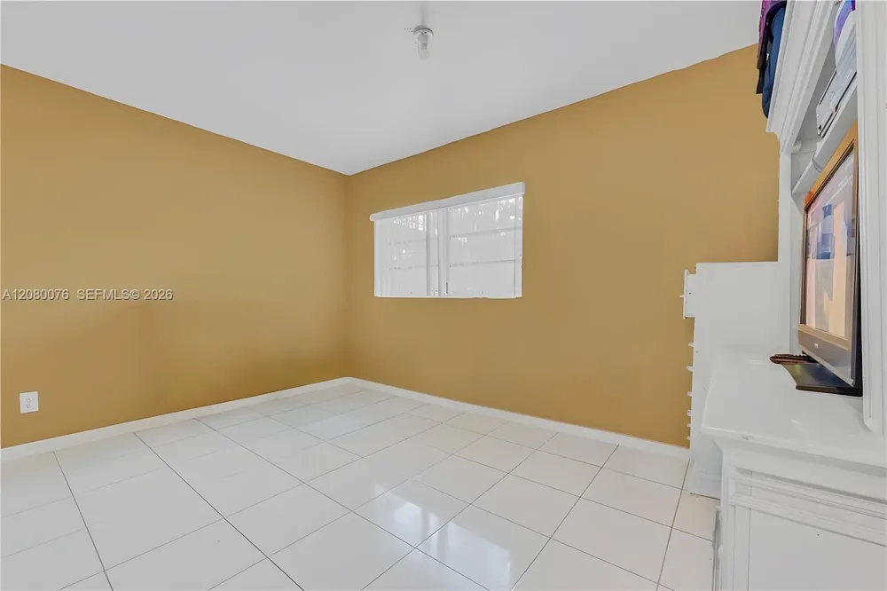 503 NW 43rd Pl Miami, FL 33126