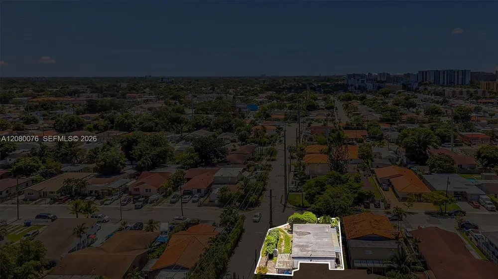 503 NW 43rd Pl Miami, FL 33126
