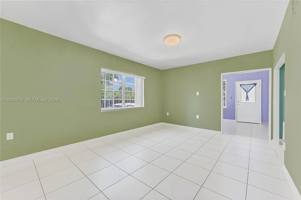 503 NW 43rd Pl Miami, FL 33126