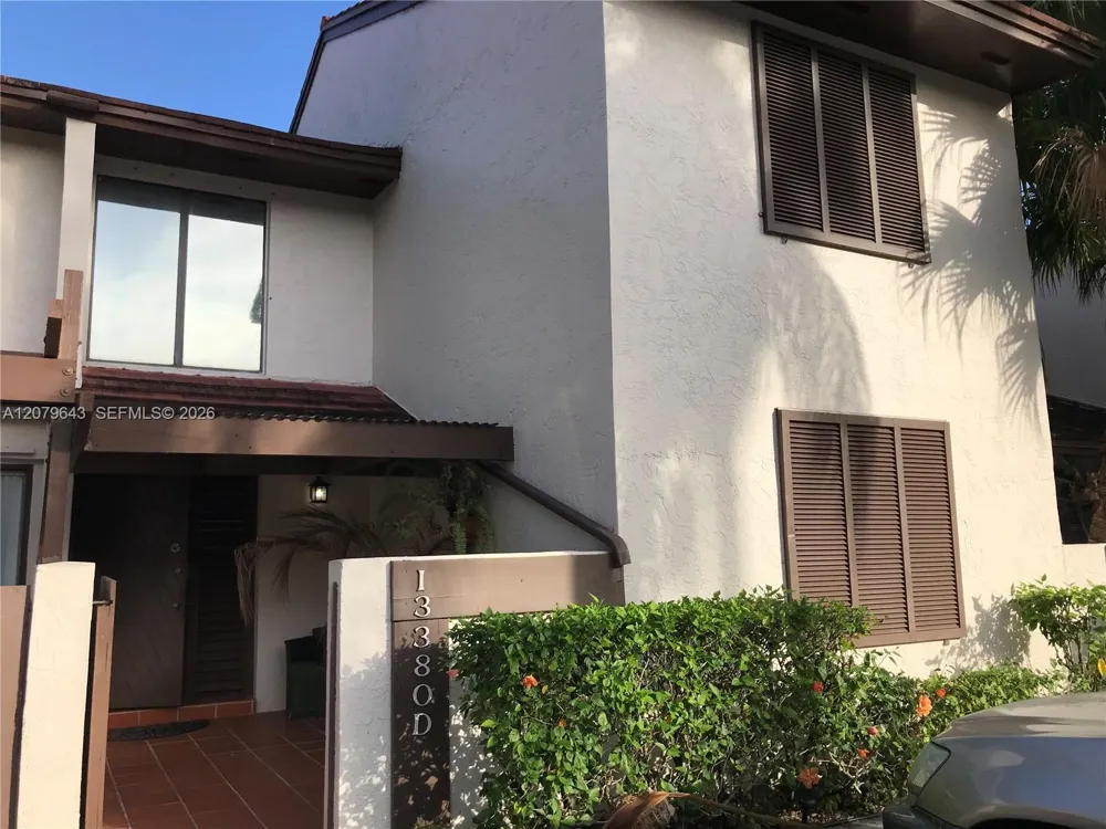 13380 SW 91st Ter #D Miami, FL 33186