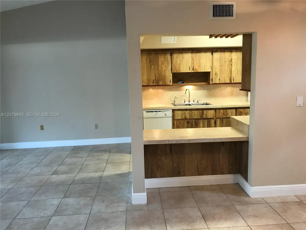 13380 SW 91st Ter #D Miami, FL 33186