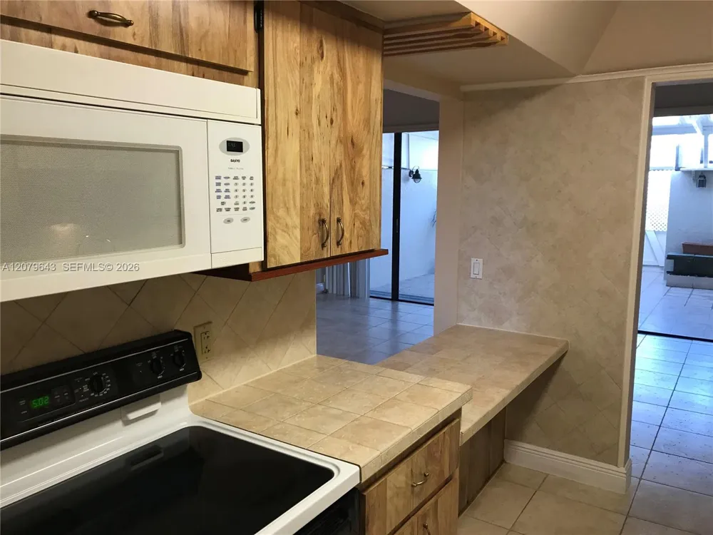 13380 SW 91st Ter #D Miami, FL 33186