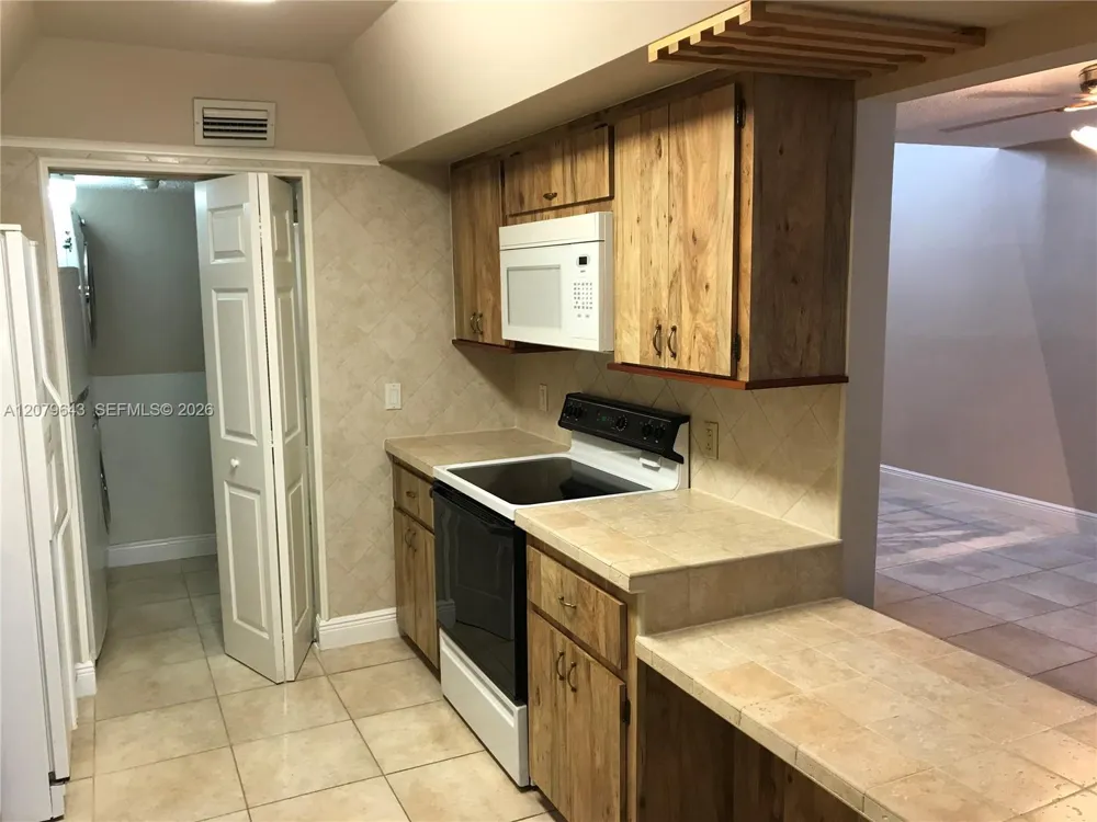 13380 SW 91st Ter #D Miami, FL 33186