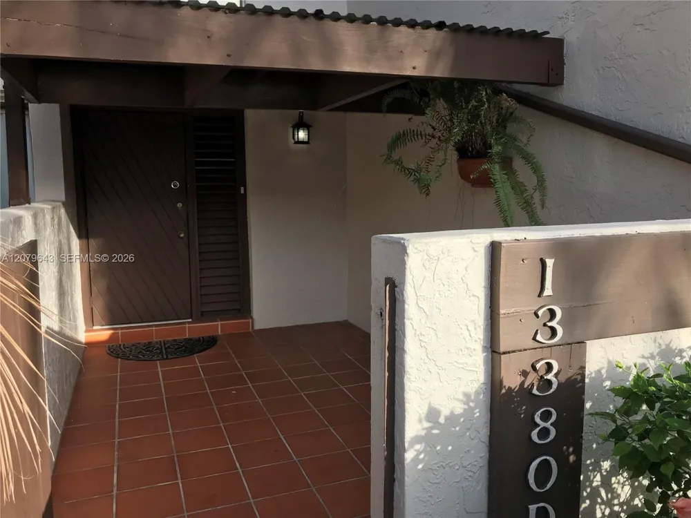 13380 SW 91st Ter #D Miami, FL 33186