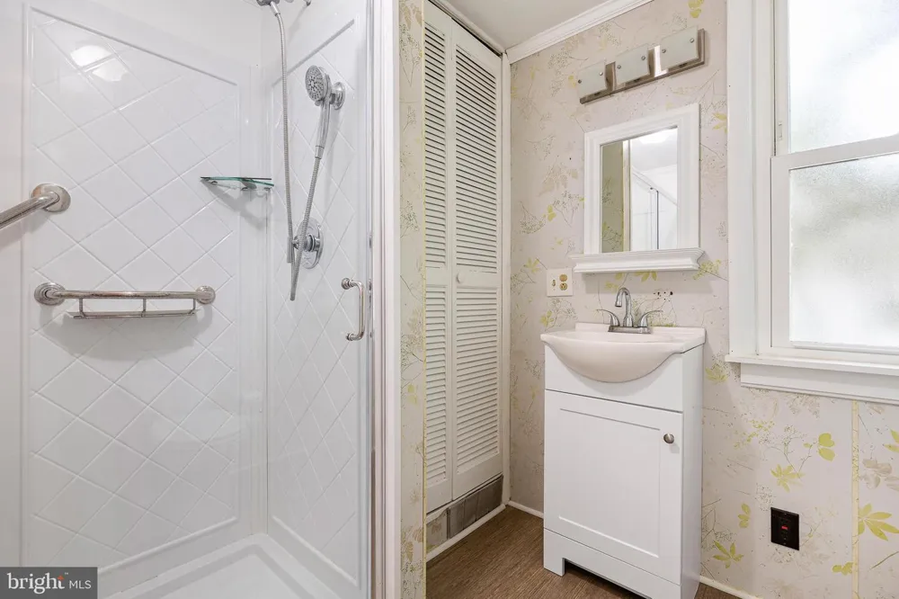 233 W PARK PLACE Newark, DE 19711