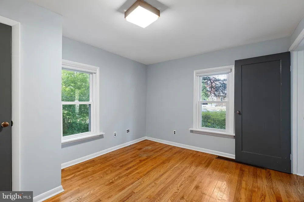 233 W PARK PLACE Newark, DE 19711
