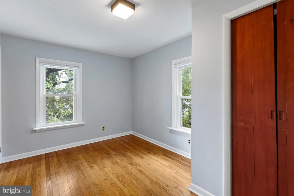 233 W PARK PLACE Newark, DE 19711