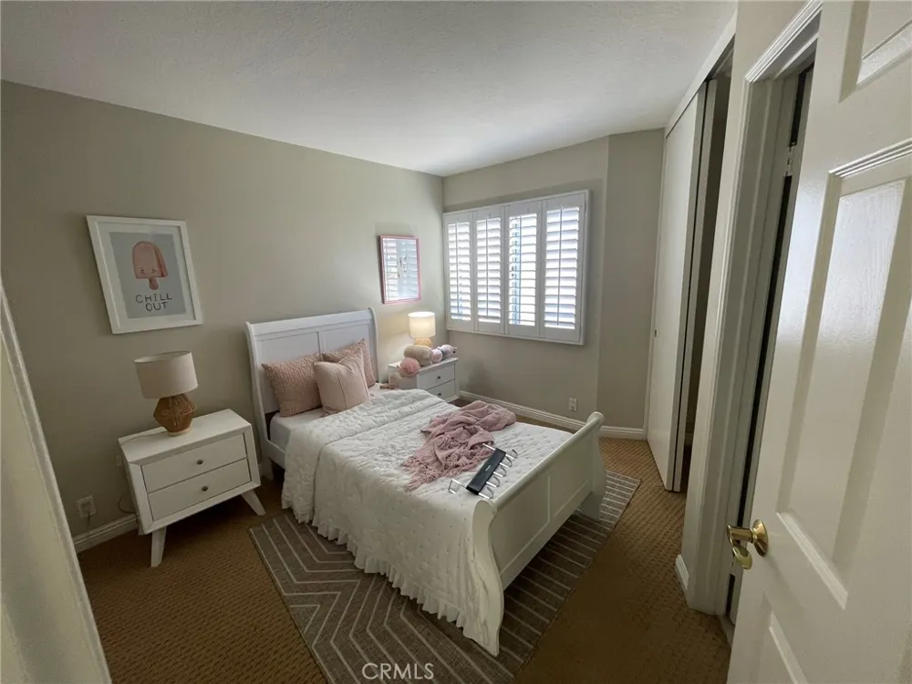 4 Del Italia Irvine, CA 92614