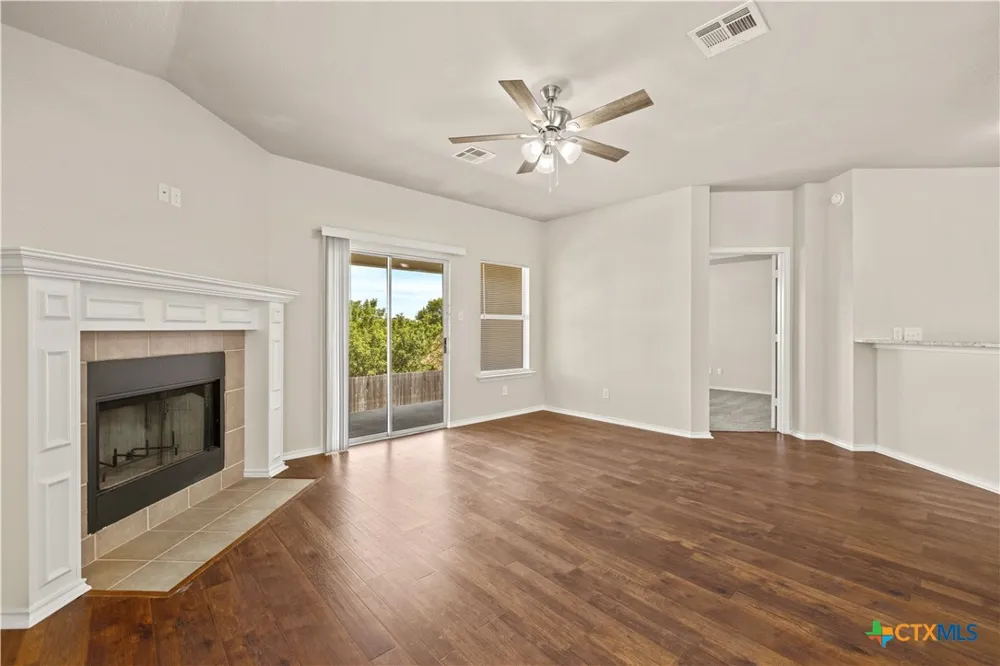 206 Tepee Drive Harker Heights, TX 76548
