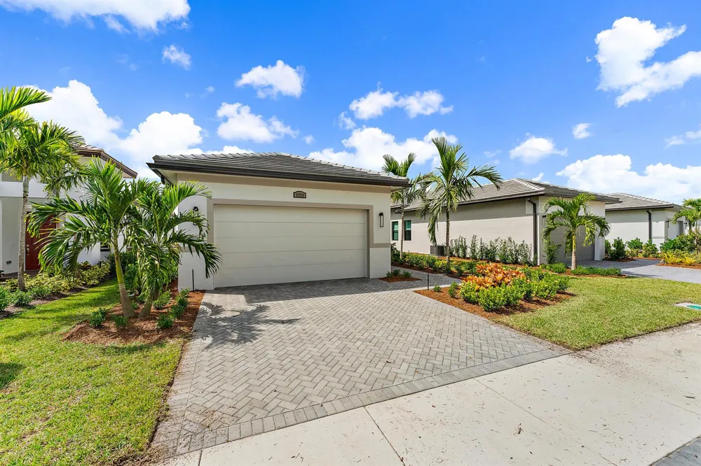 9333 SW Pepoli Way Port St. Lucie, FL 34987