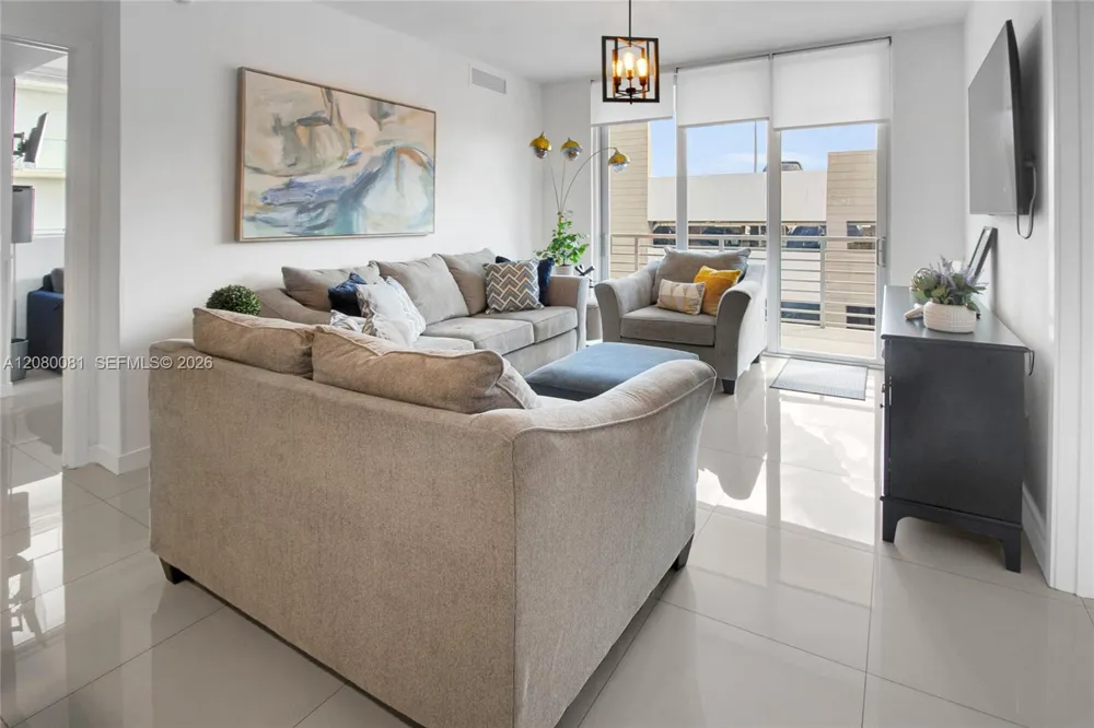 7661 NW 107th Ave #501 Doral, FL 33178
