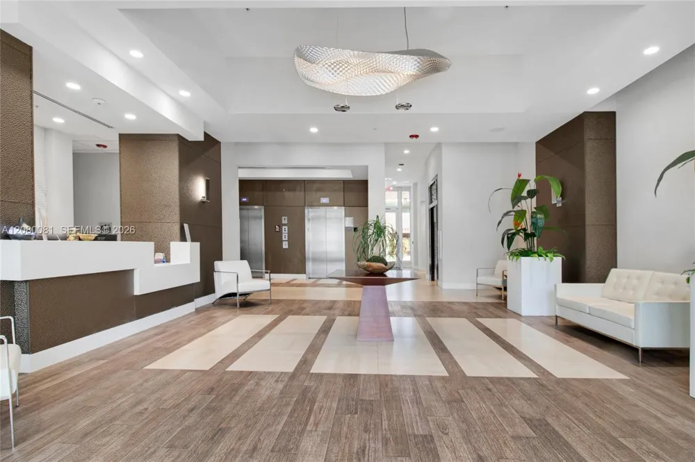 7661 NW 107th Ave #501 Doral, FL 33178