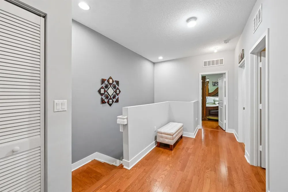 2025 OYSTERWOOD LANE Riviera Beach, FL 33410