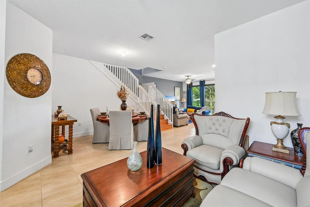 2025 OYSTERWOOD LANE Riviera Beach, FL 33410