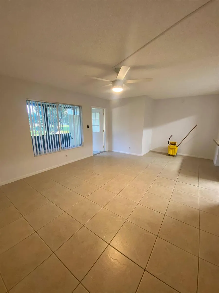 4709 Sable Pine Circle #B1 West Palm Beach, FL 33417